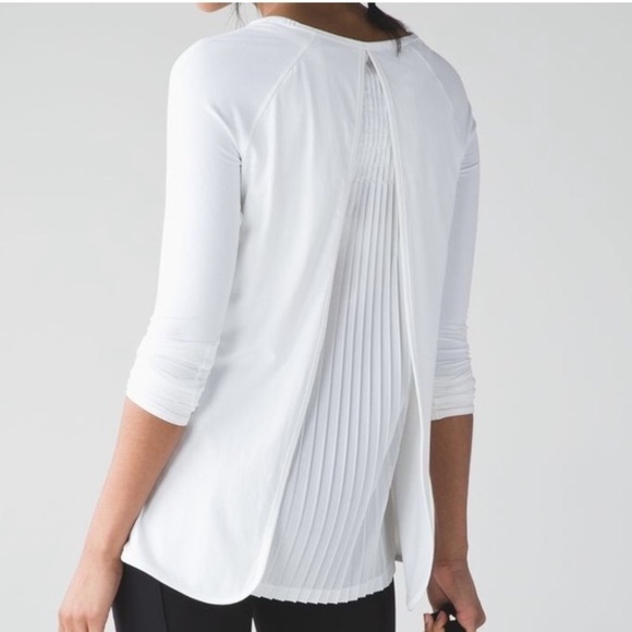 Lululemon Making Moves Long Sleeve
White - Picture 4 of 11